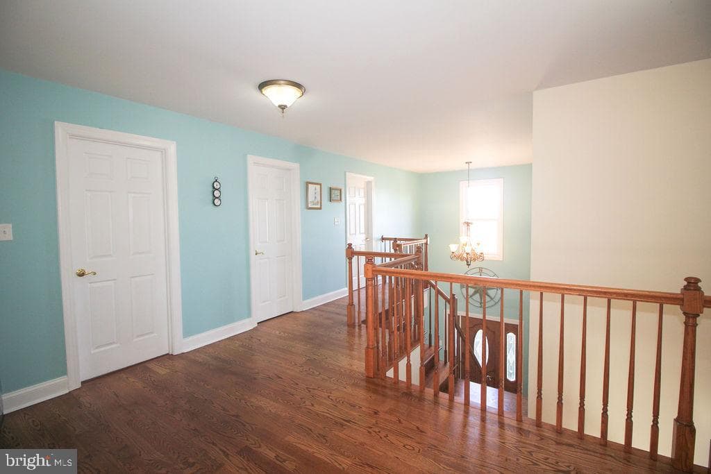 124 Maryland Drive photo 34