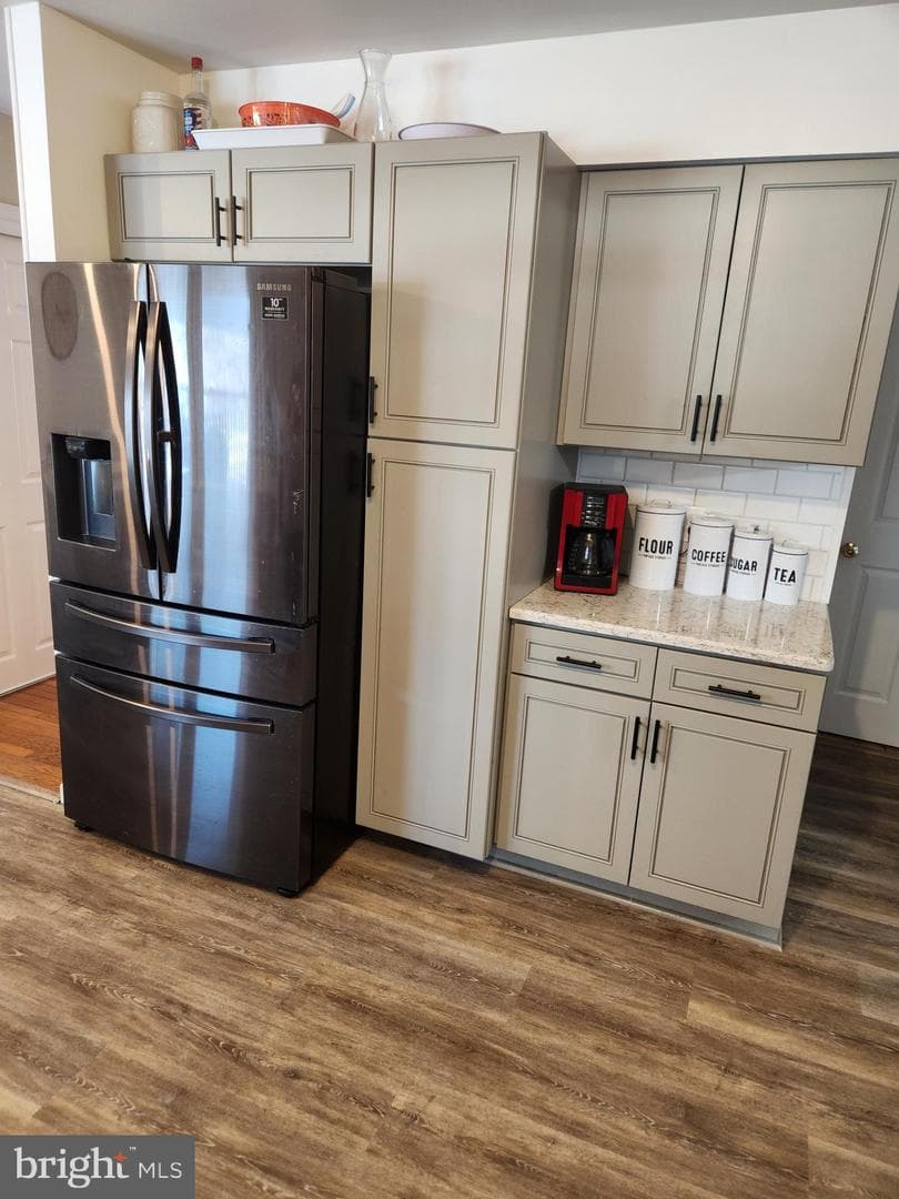 108 Stratton Circle photo 12