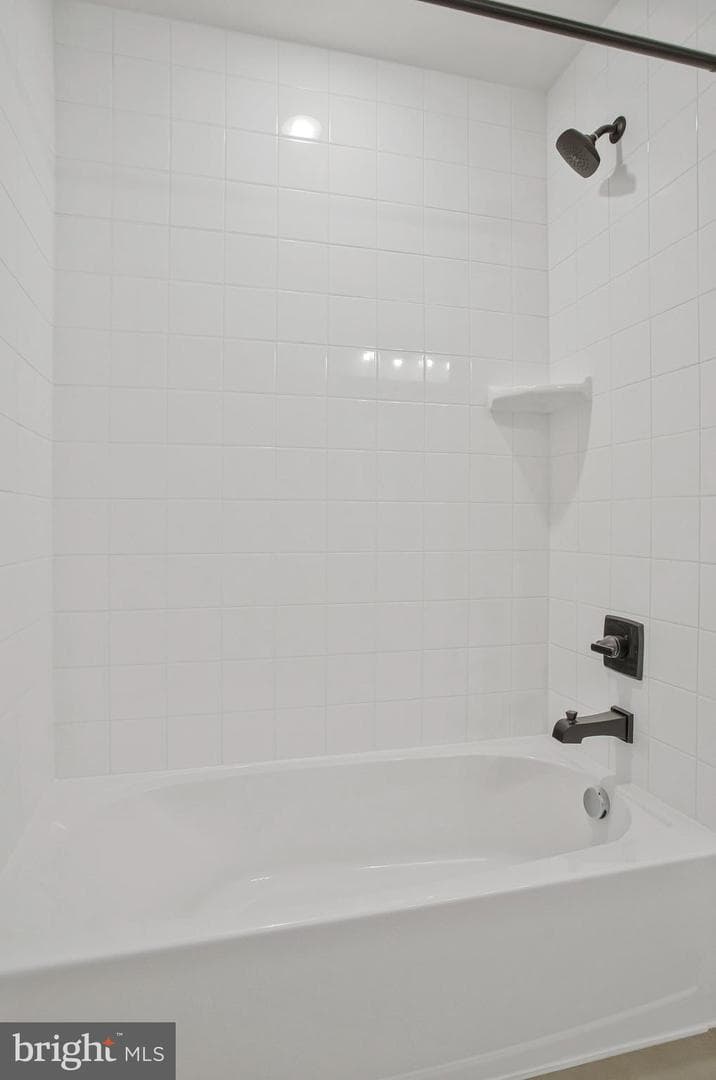 9 Poplar Court photo 41