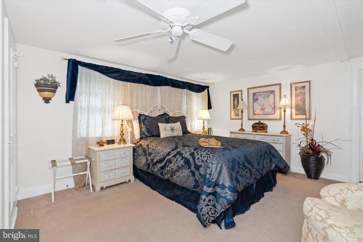 300 Bohemia Avenue photo 67