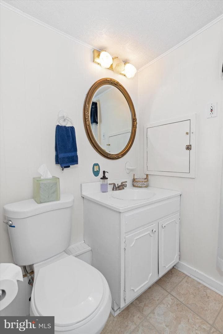 300 Bohemia Avenue photo 71