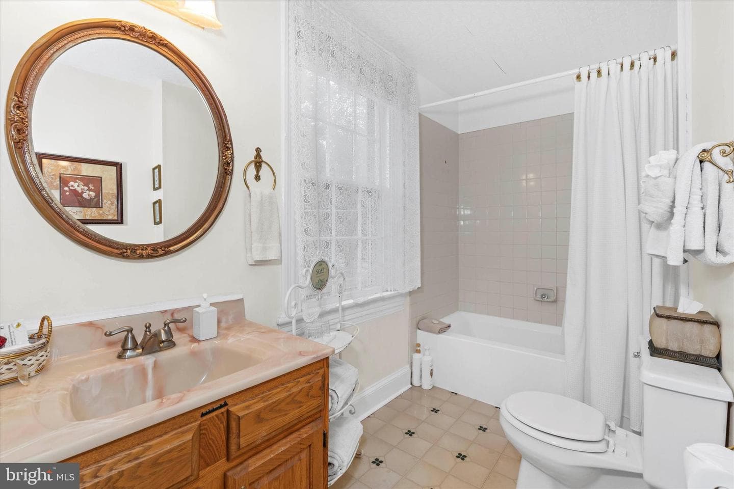 300 Bohemia Avenue photo 78