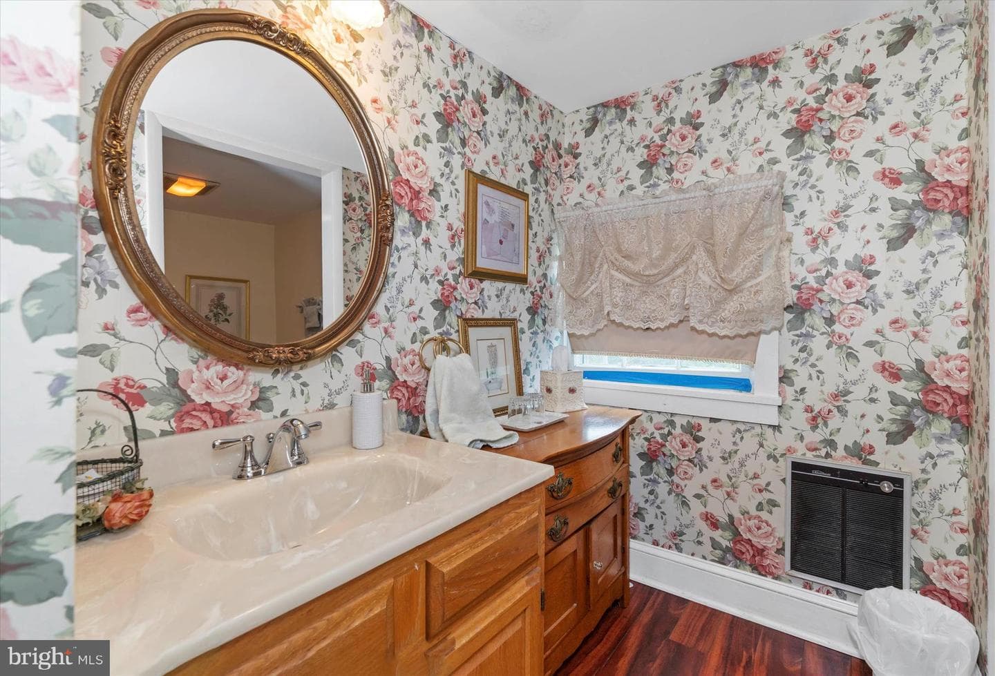 300 Bohemia Avenue photo 89