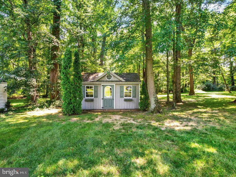16 Candice Drive photo 41