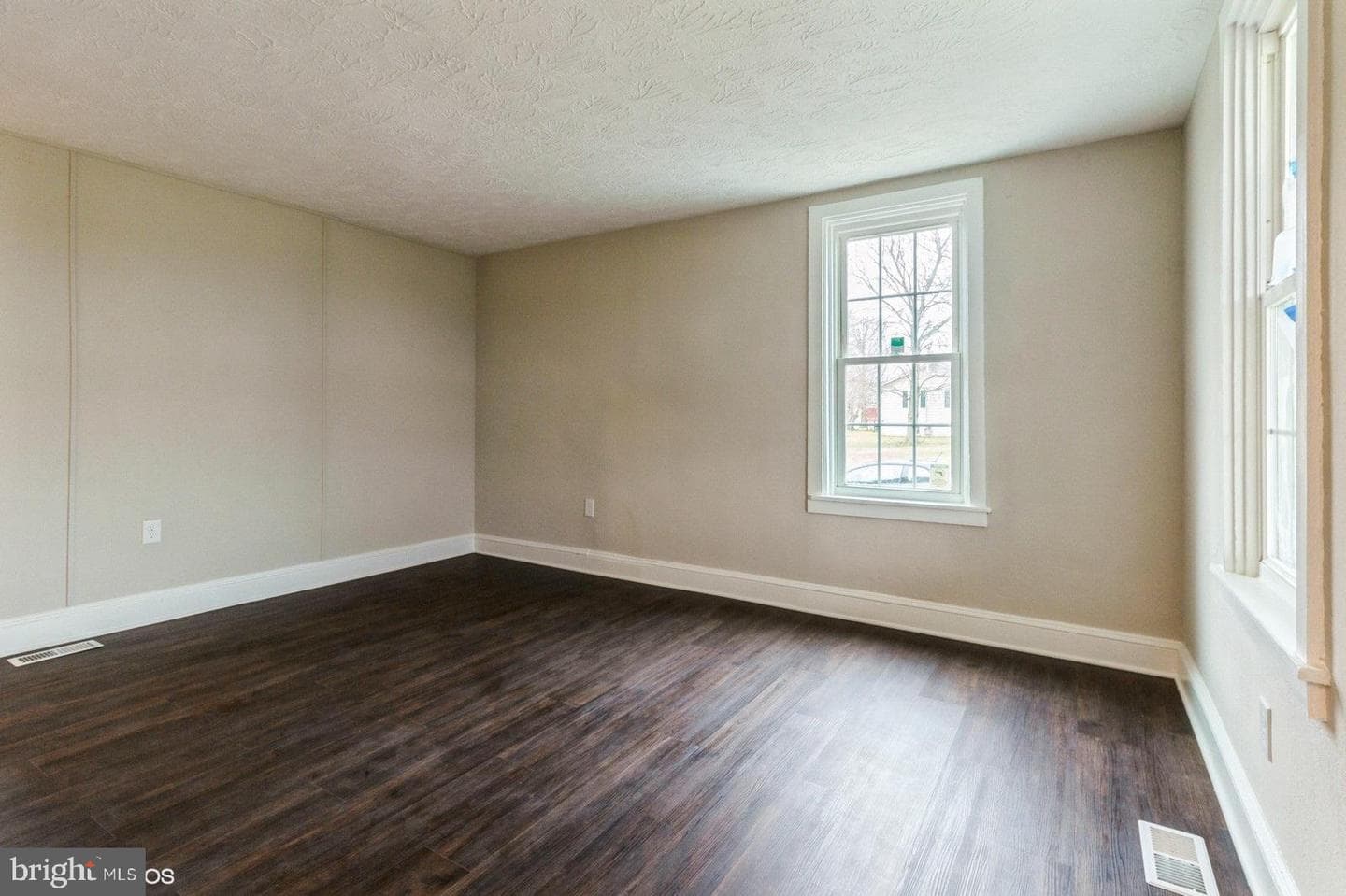 549 Barnes Corner Road photo 4