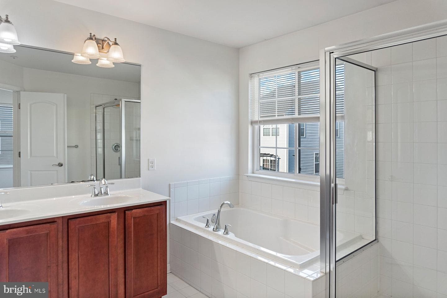 118 Augustine Road photo 24