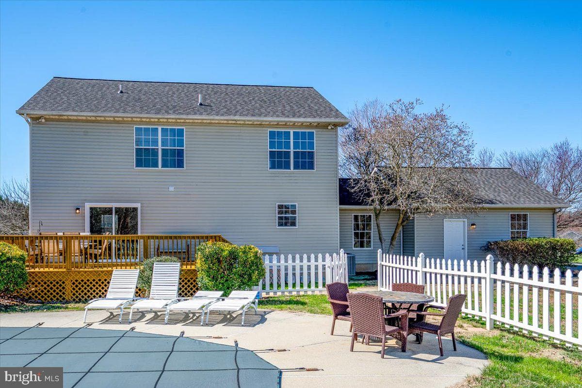 58 Cabots Court photo 25