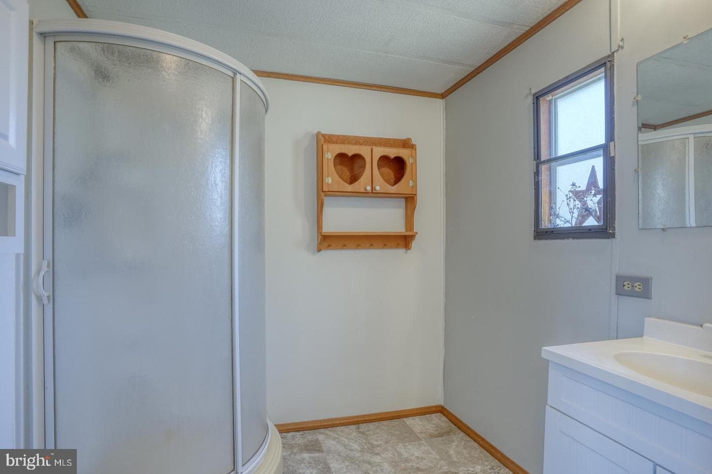 8 Rockcreek Drive photo 8
