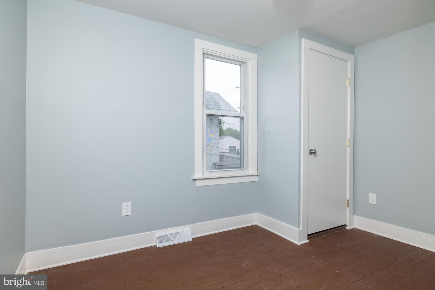 324 W Main Street photo 12
