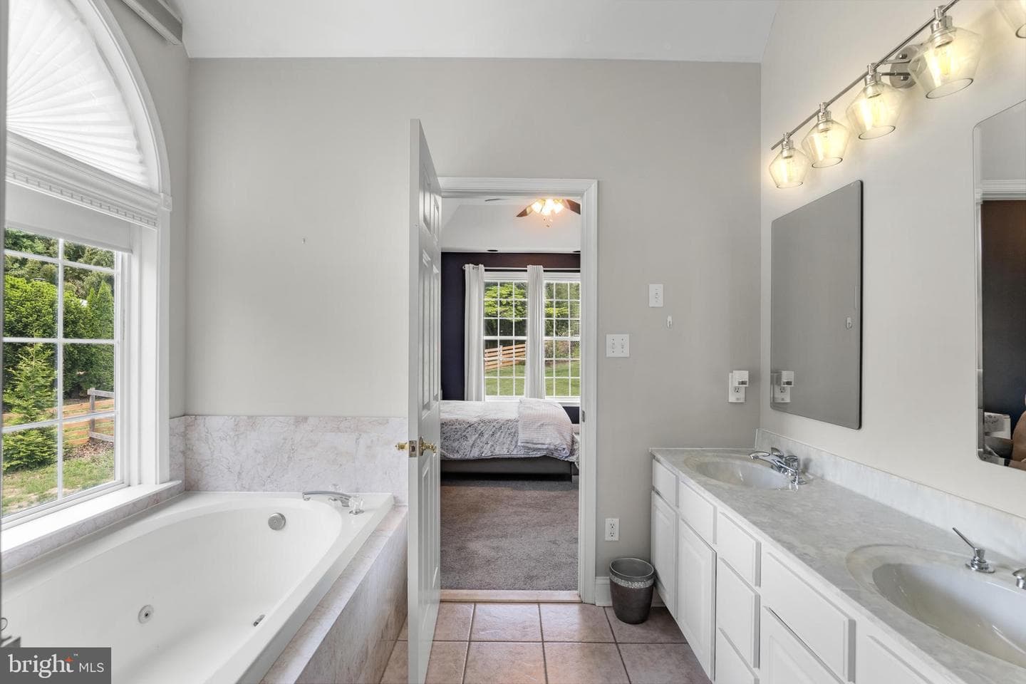 145 Rolling Avenue photo 11