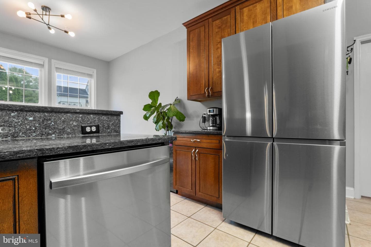 145 Rolling Avenue photo 25