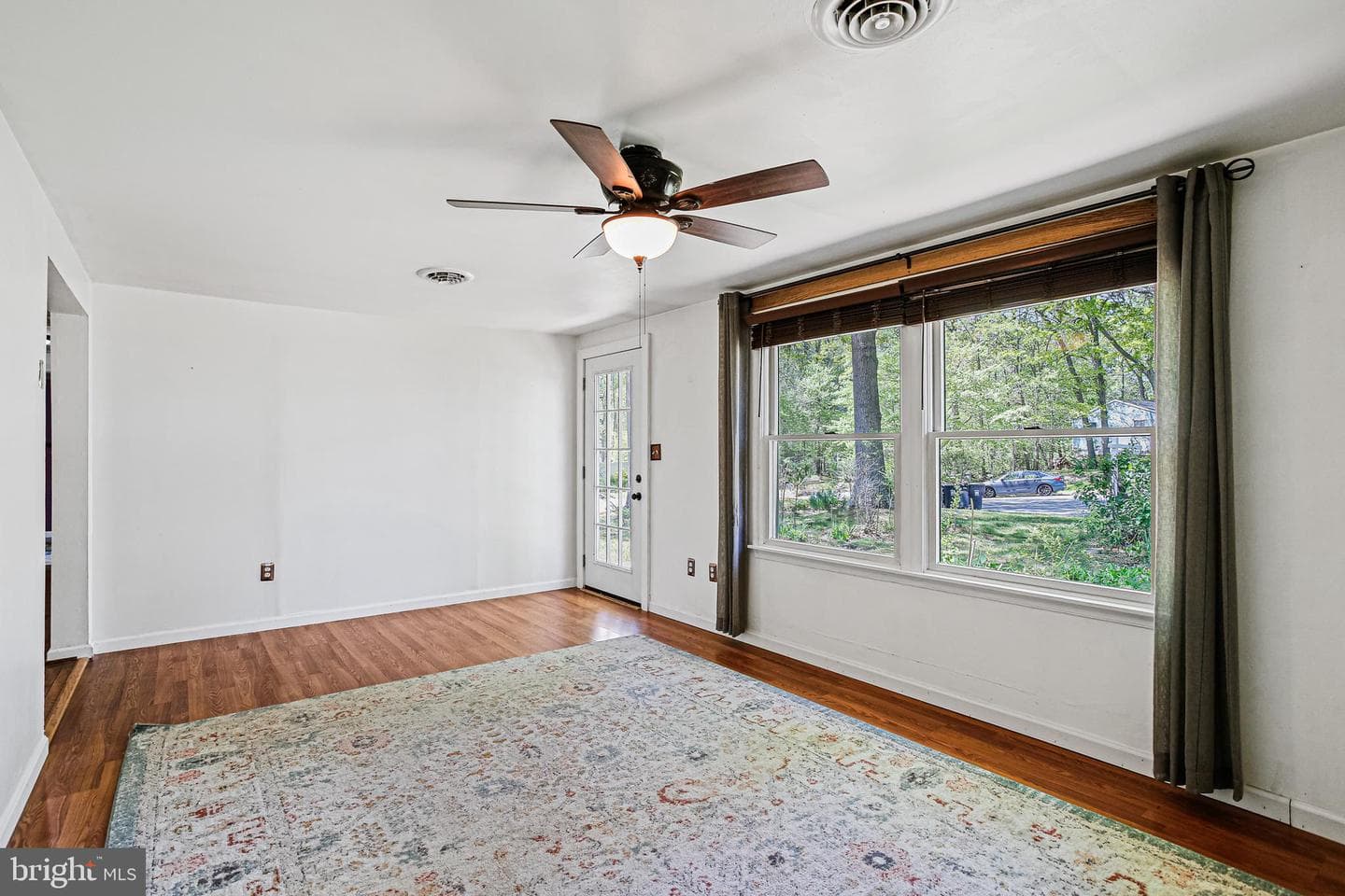 2 Lexington Court photo 16