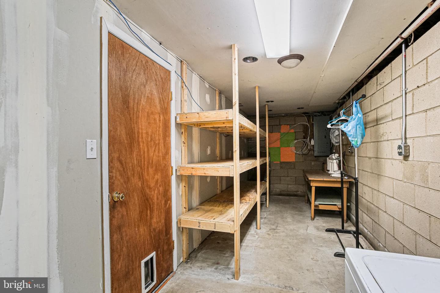 2 Lexington Court photo 33