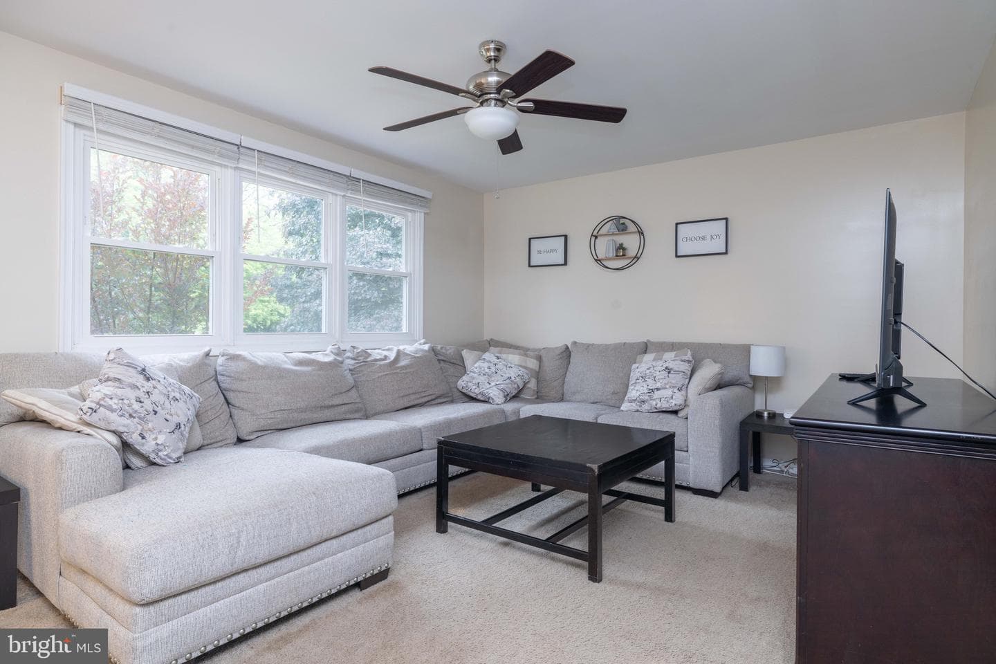 9 Augusta Drive photo 2