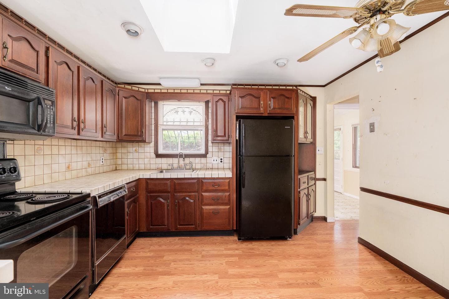 112 Park Towne Drive photo 2