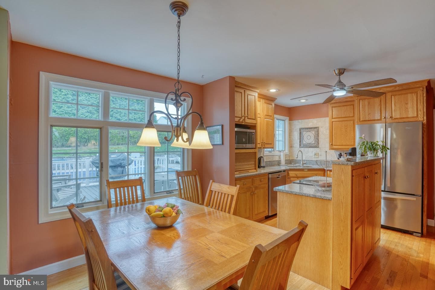 111 Dennis Drive photo 11