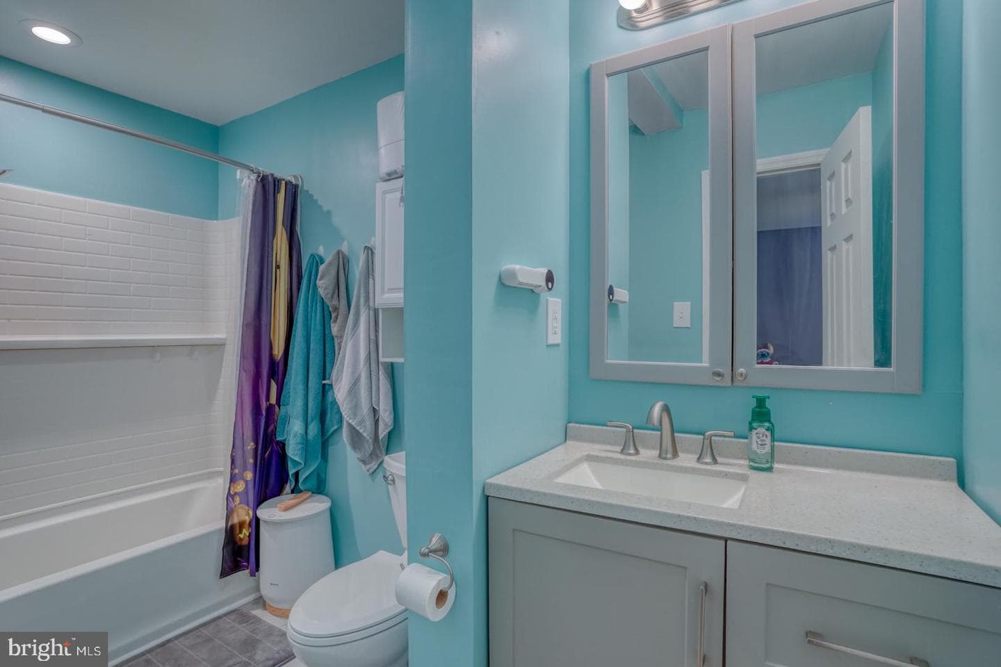 5 Jamestown Court photo 25