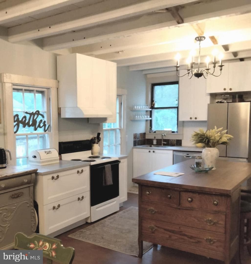 314 Bohemia Avenue photo 25