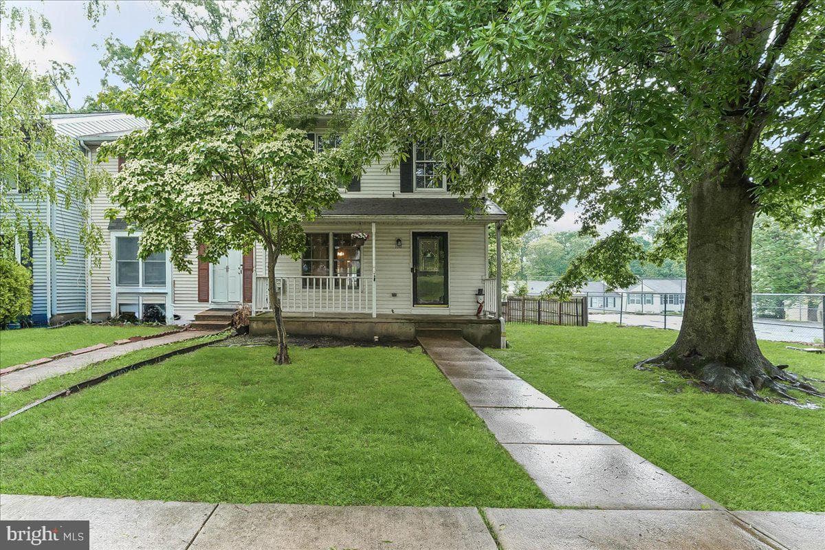 100 Cypress Drive photo 2