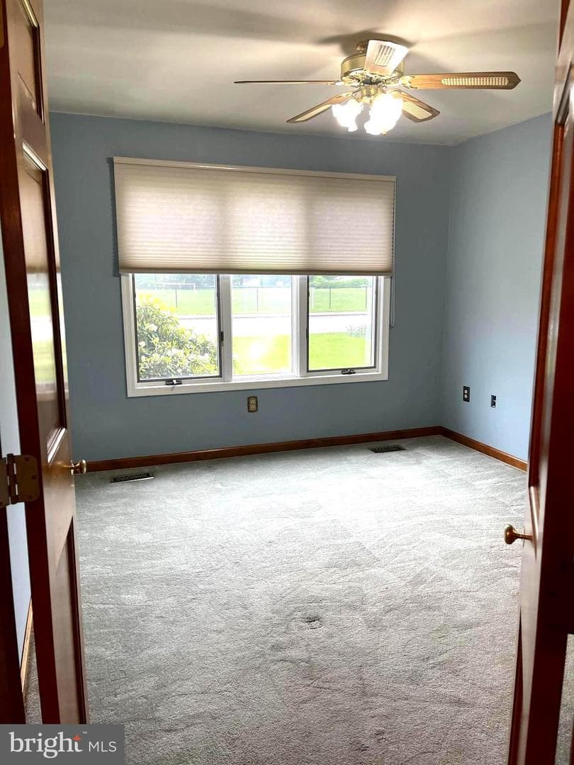 106 Newark Avenue photo 19