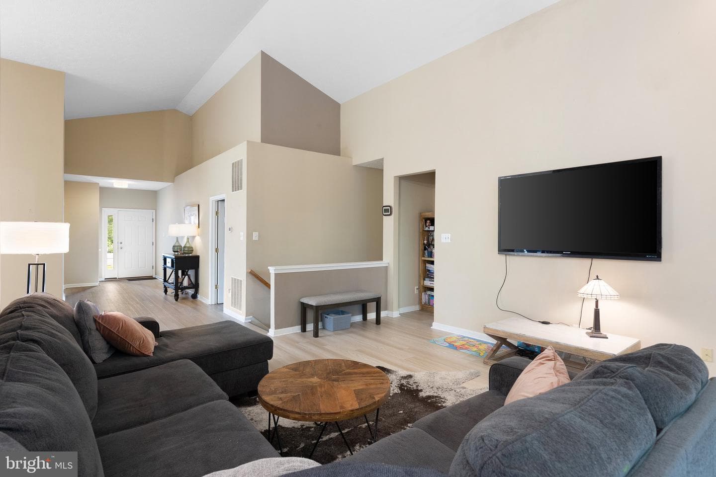 27 John Adams Lane photo 7