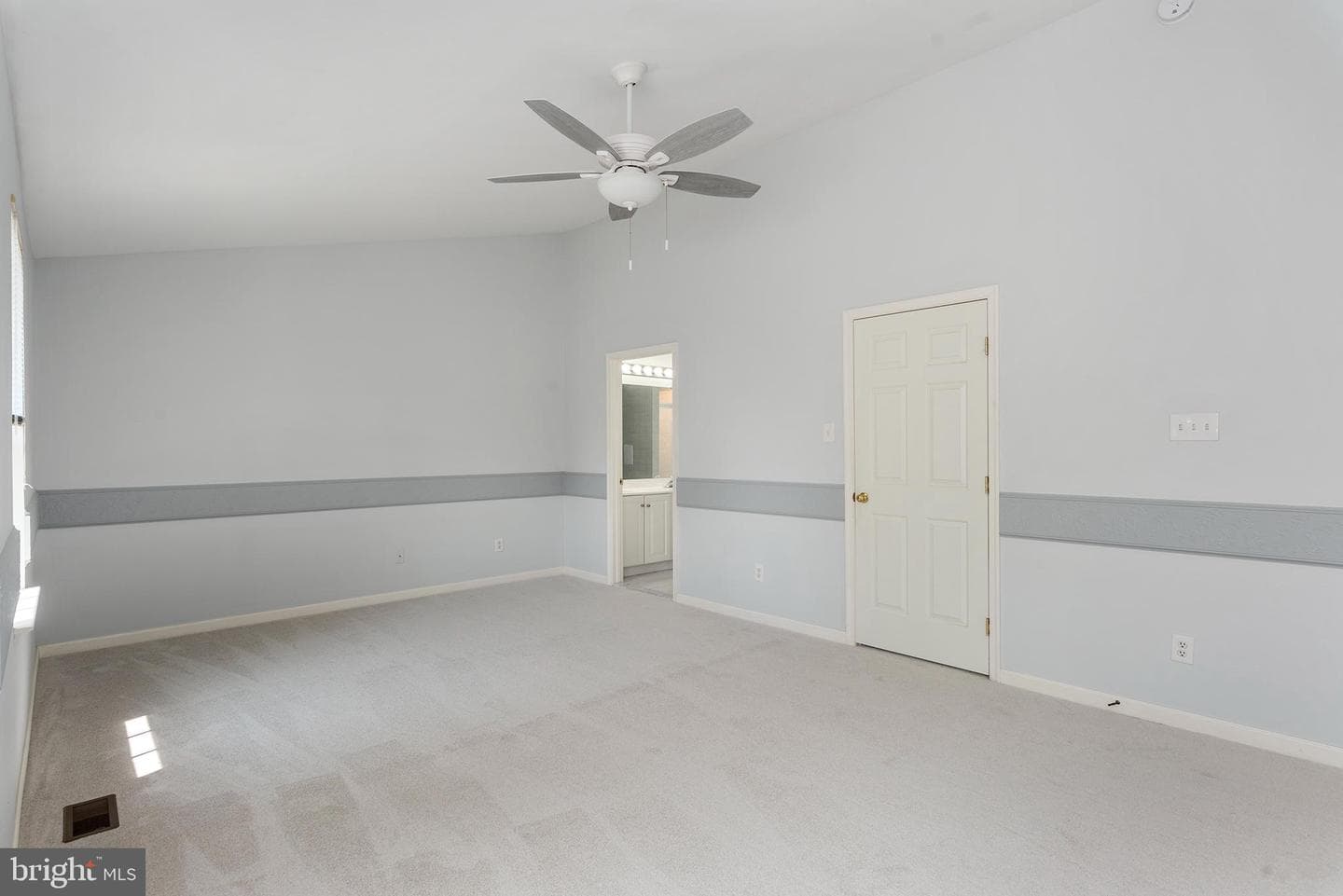 331 Suburban Drive photo 35