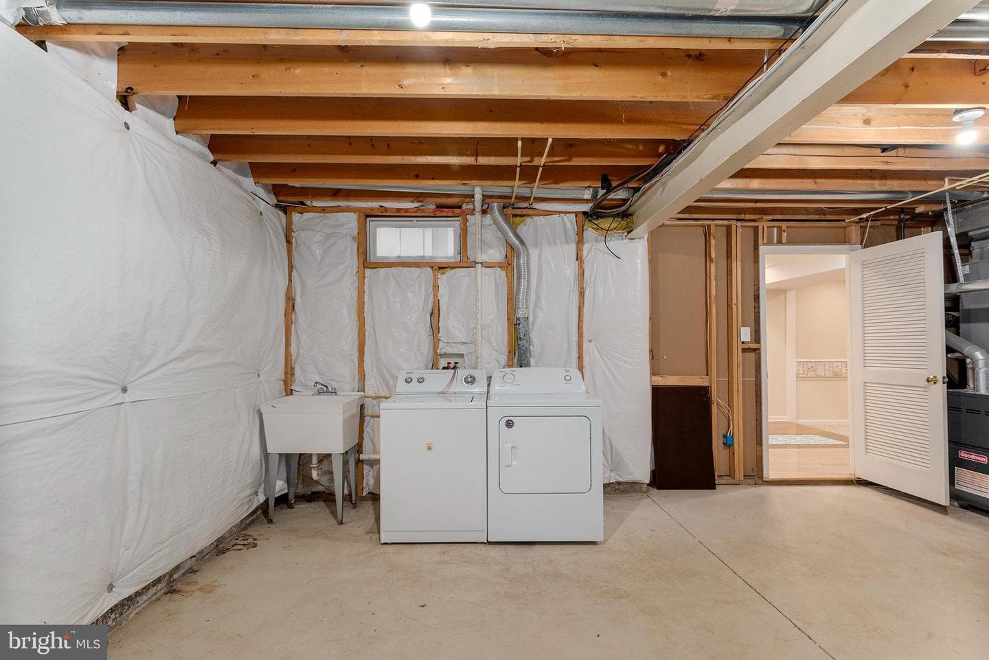 331 Suburban Drive photo 45