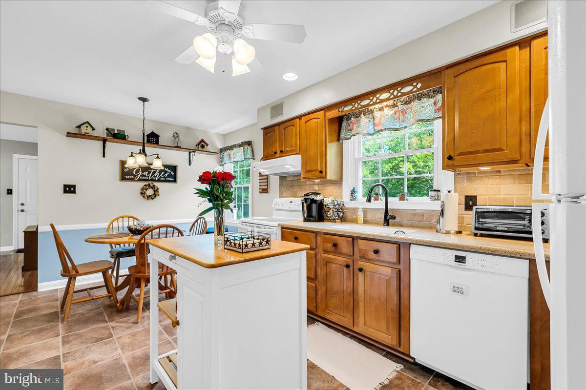 148 Ballantrae Drive photo 11