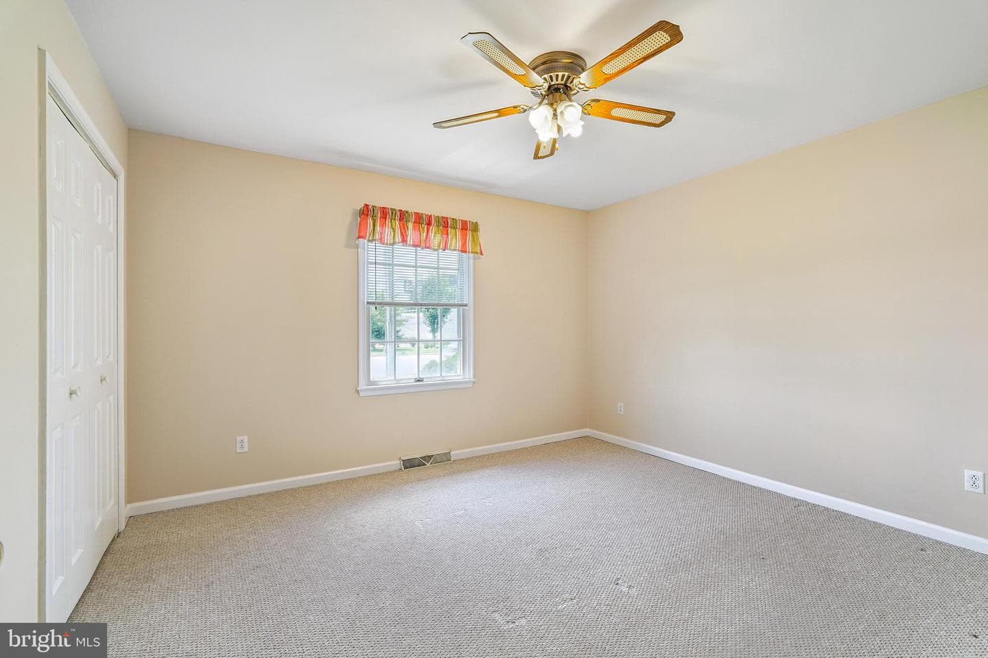 206 Newark Avenue photo 23