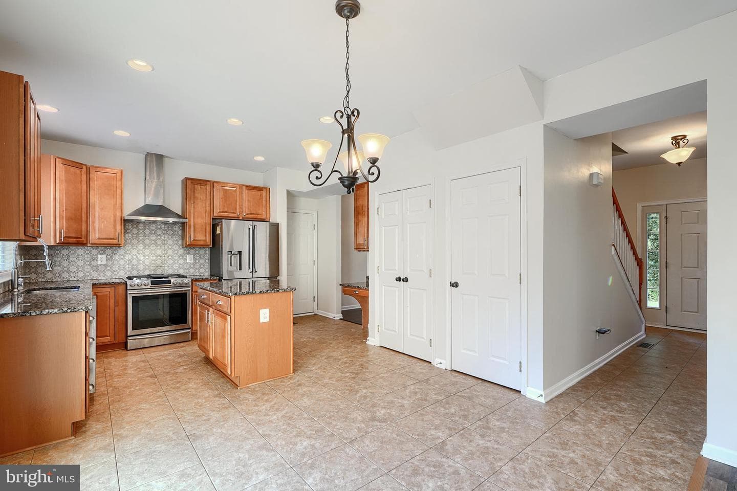 121 Flintstone Drive photo 15