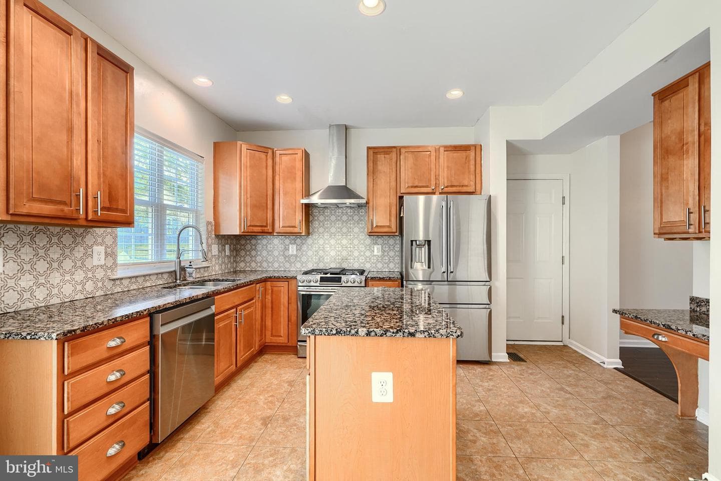 121 Flintstone Drive photo 19