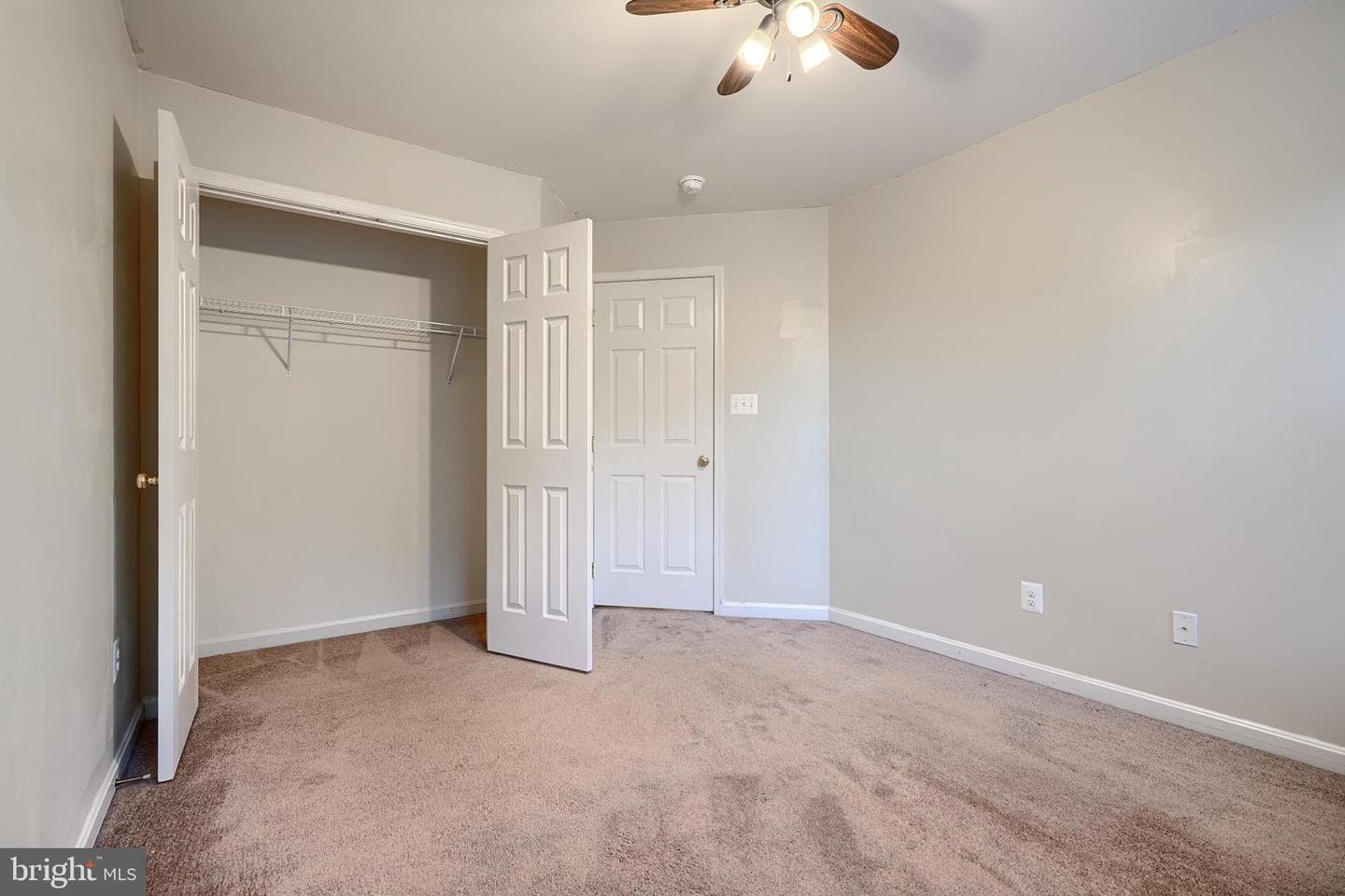 121 Flintstone Drive photo 35