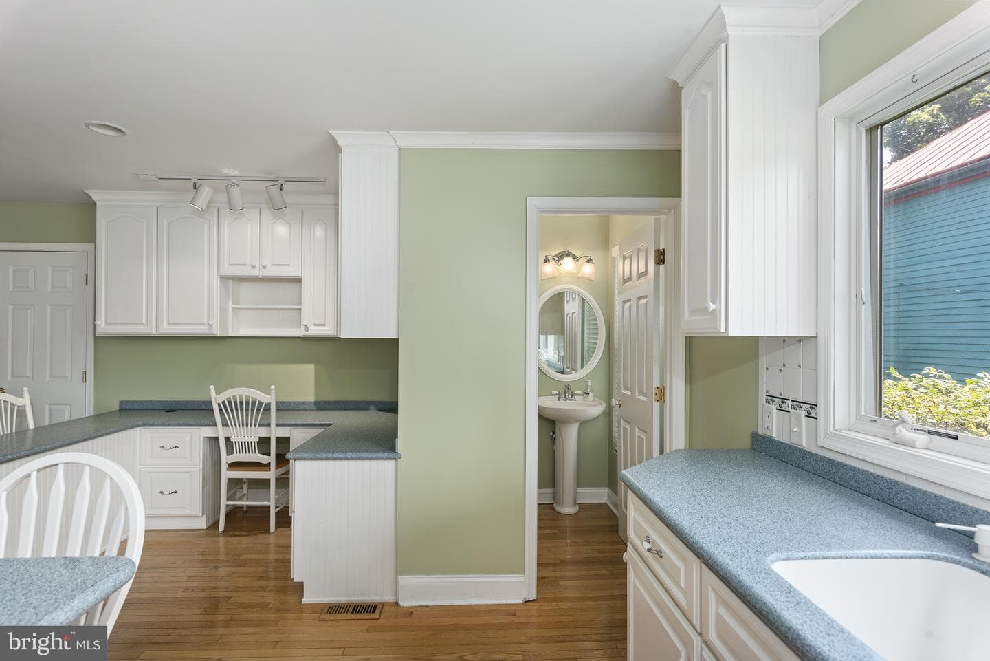 317 George Street photo 18