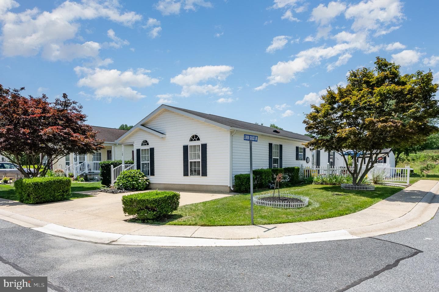 108 Curry Avenue photo 3