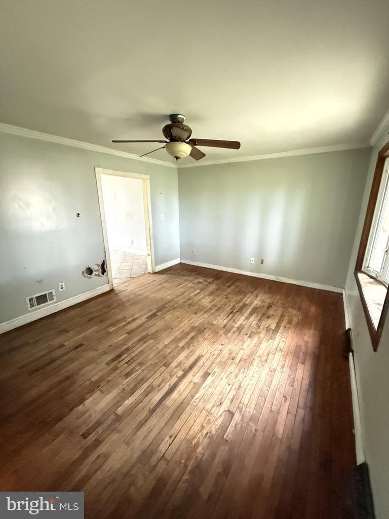 2398 Telegraph Road photo 22