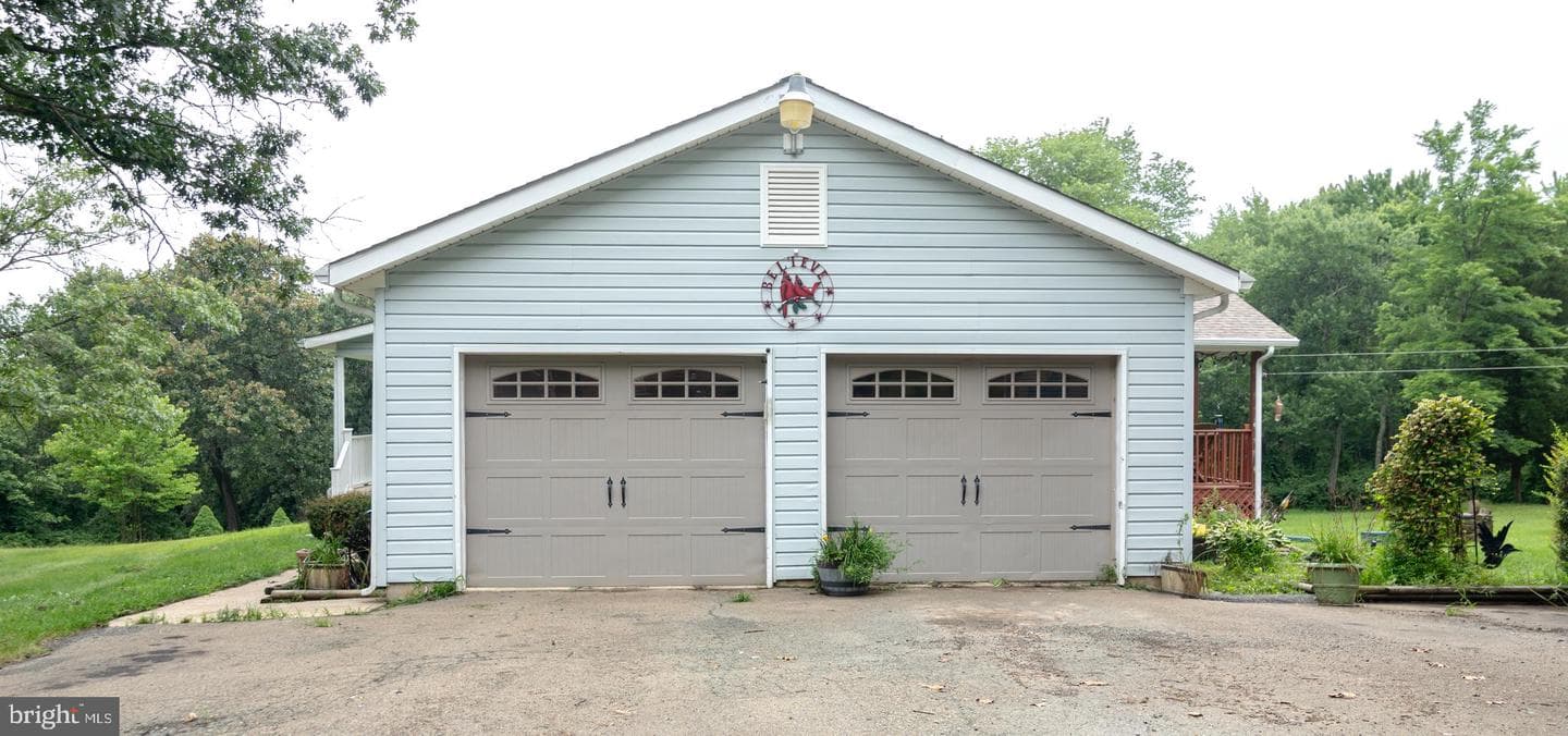 306 E Red Hill Road photo 3