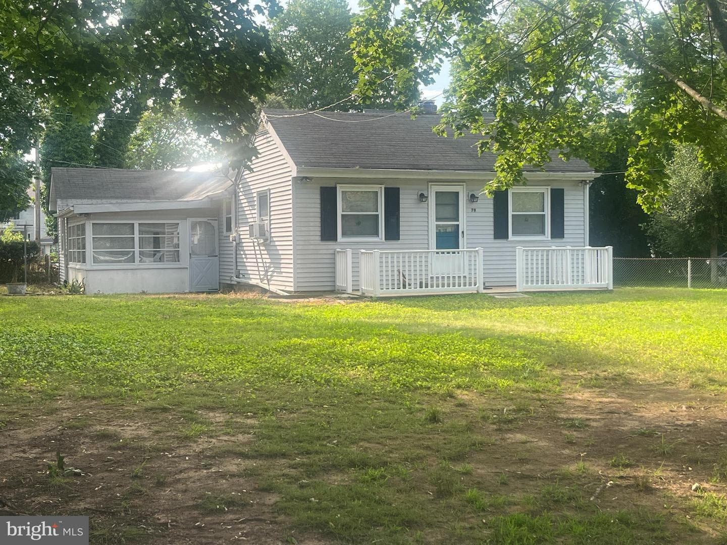 79 Riverview Avenue photo 5