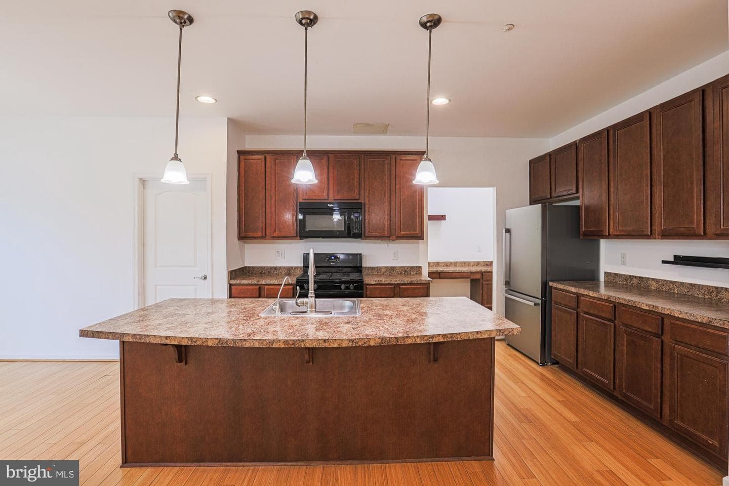 596 Claiborne Road photo 12