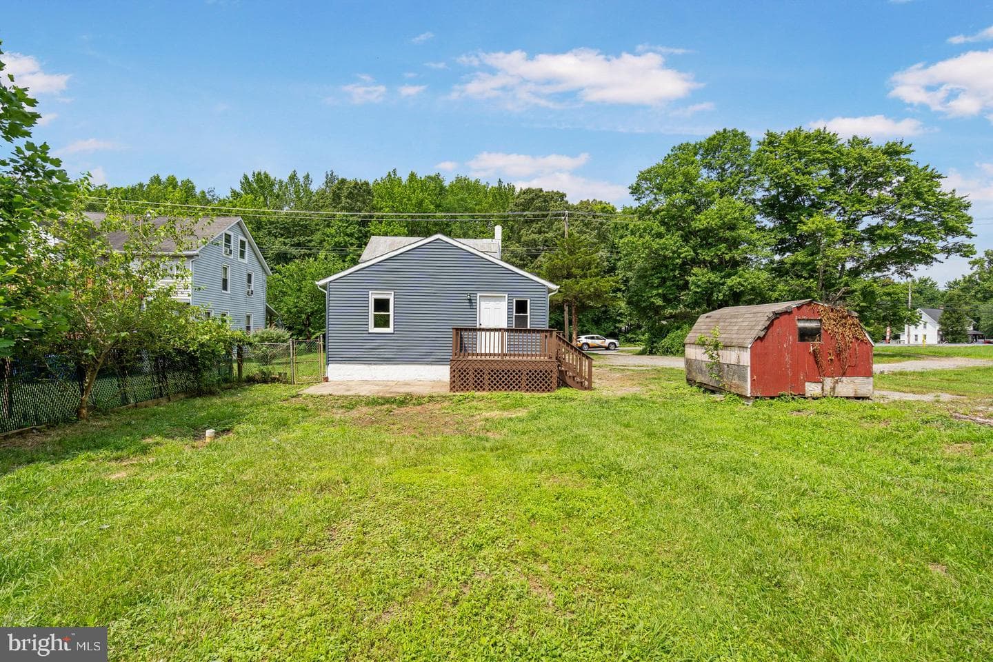 906 N Bridge Street photo 6