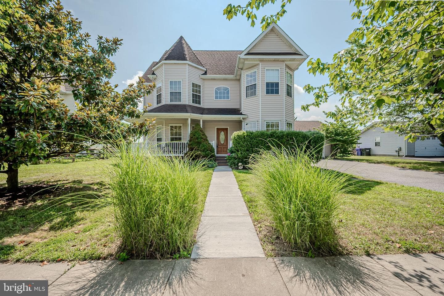 226 Ariel Avenue photo 1