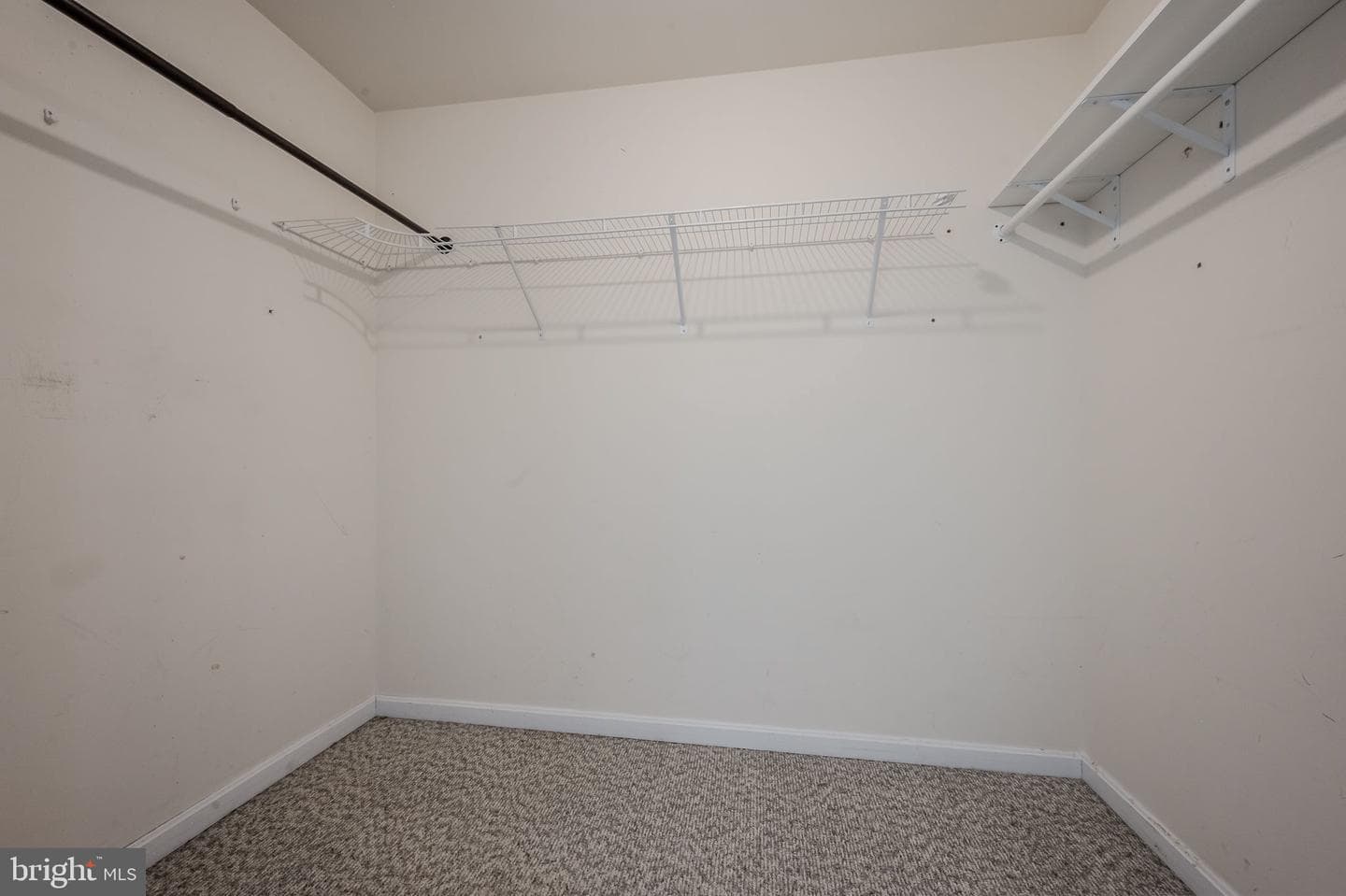 226 Ariel Avenue photo 40