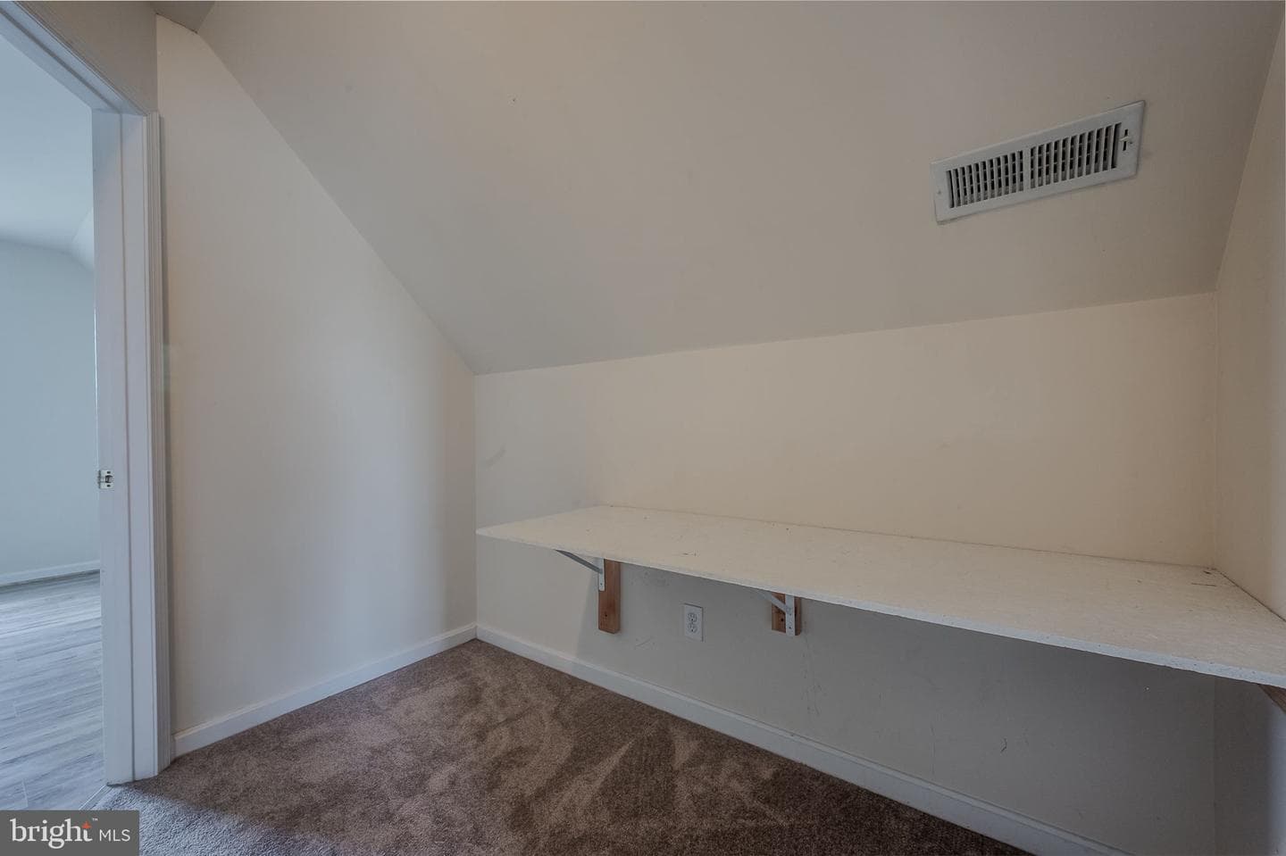 226 Ariel Avenue photo 47