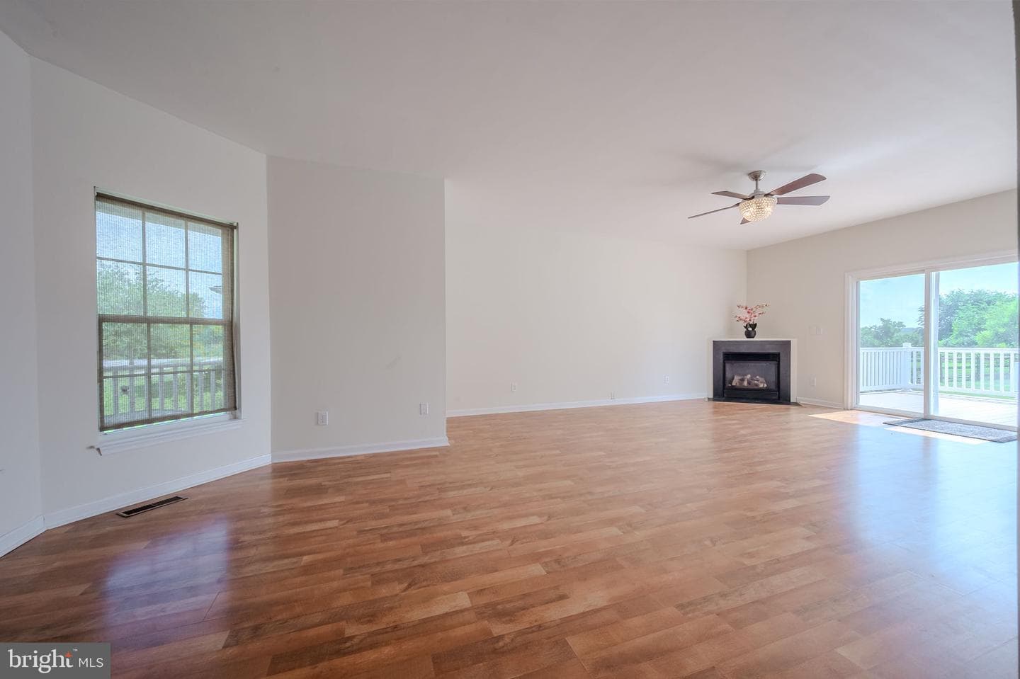 226 Ariel Avenue photo 9