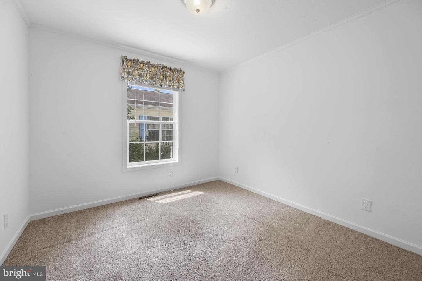 99 Curry Avenue photo 13