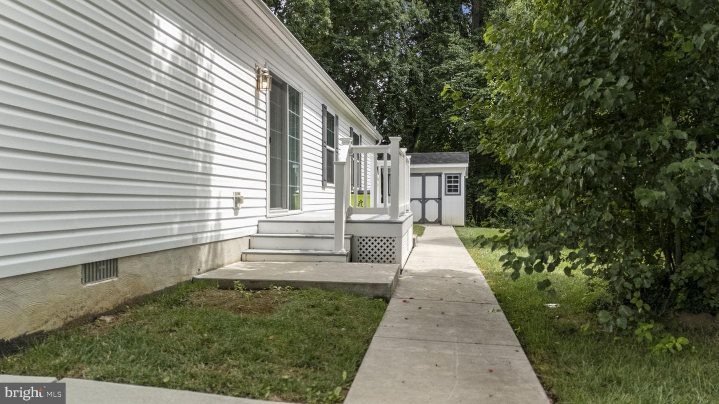 99 Curry Avenue photo 22