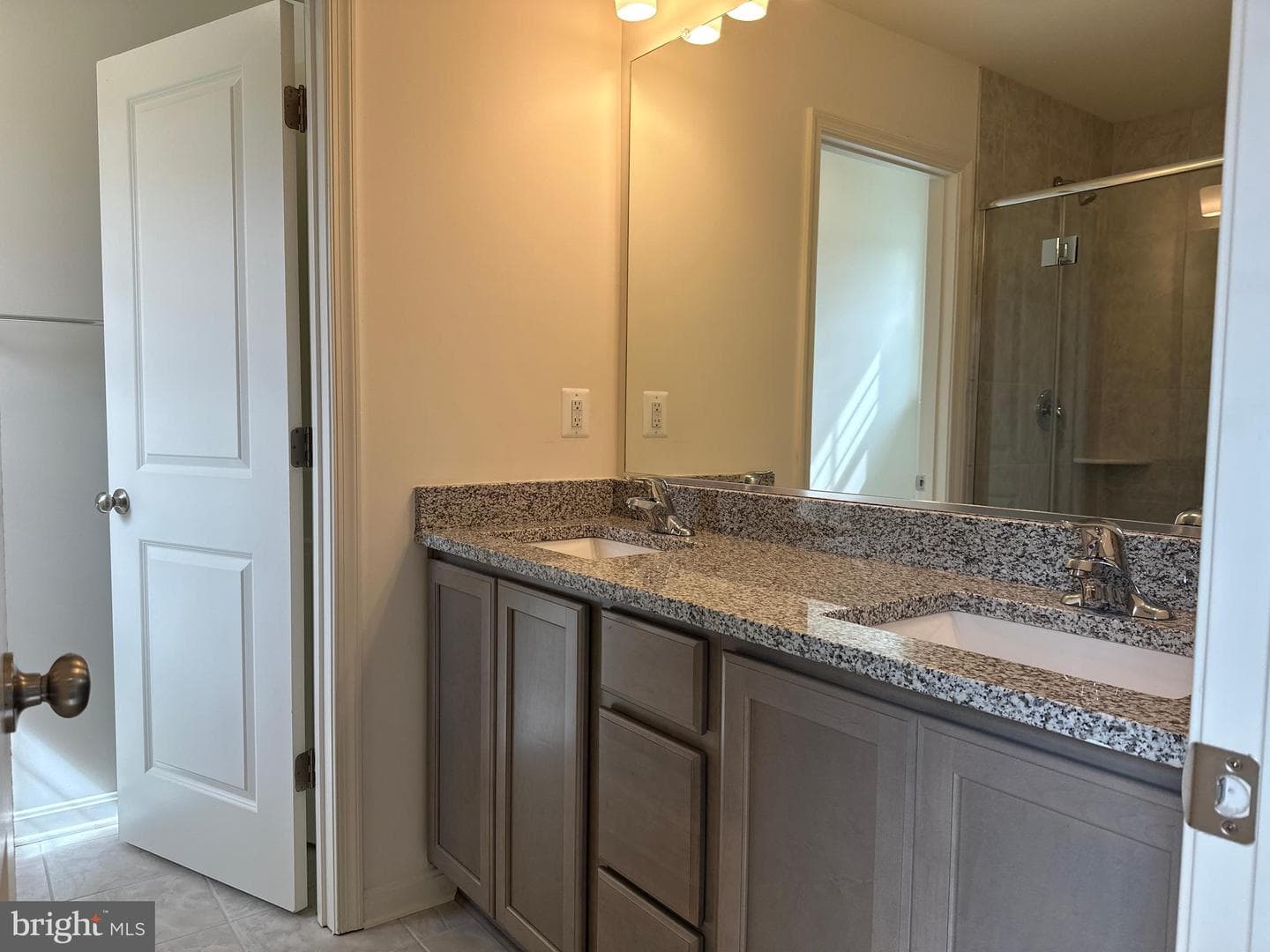 60 Chase Circle photo 25