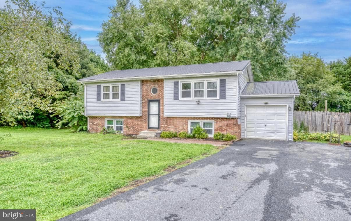 1 Augusta Drive photo 3