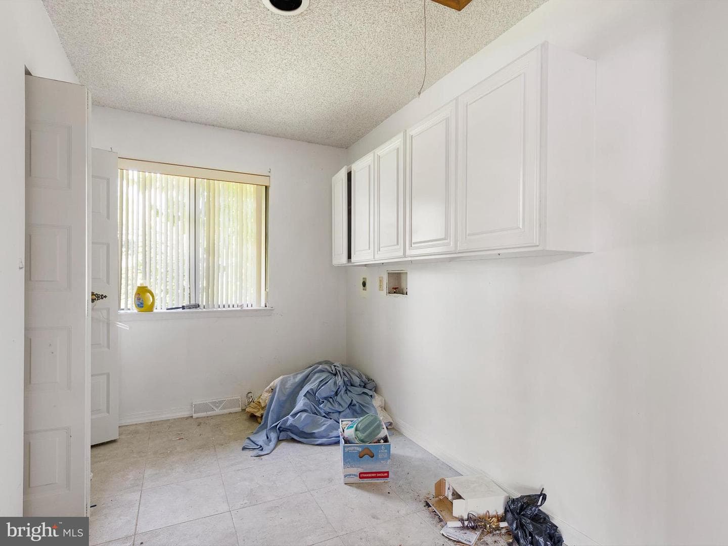 192 Rolling Avenue photo 13