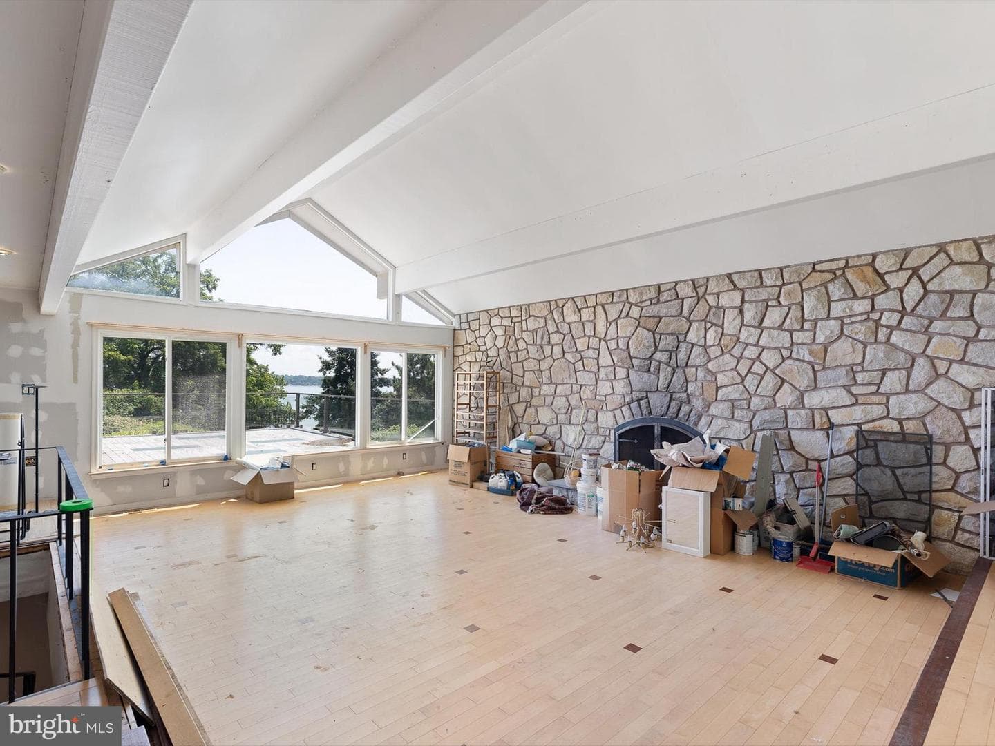 192 Rolling Avenue photo 16