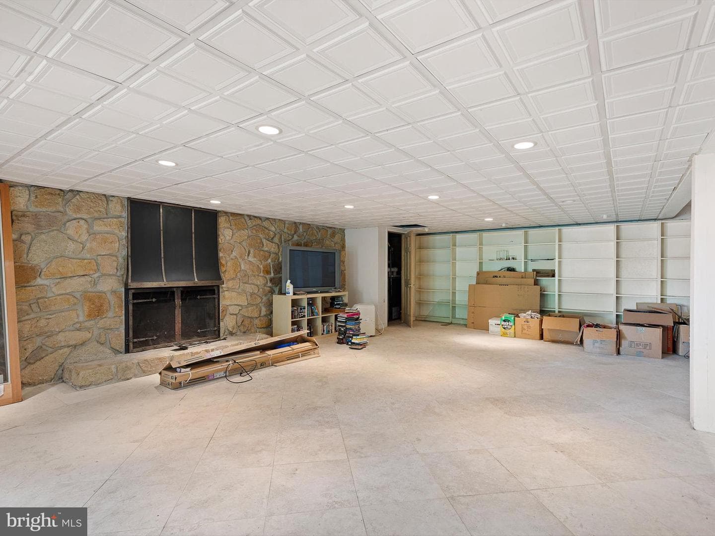 192 Rolling Avenue photo 22